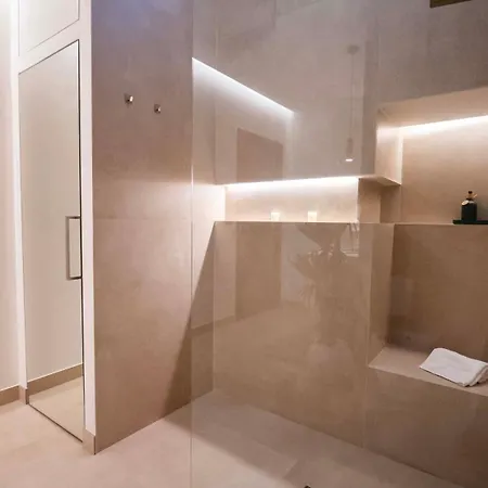 The - Centro 3* Trani
