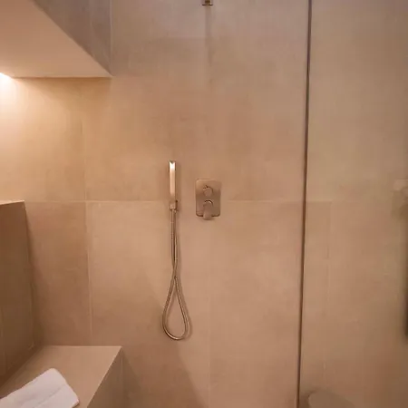 The - Centro 3* Trani